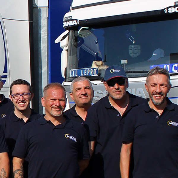 Team e proprietari Marazzi Autotrasporti